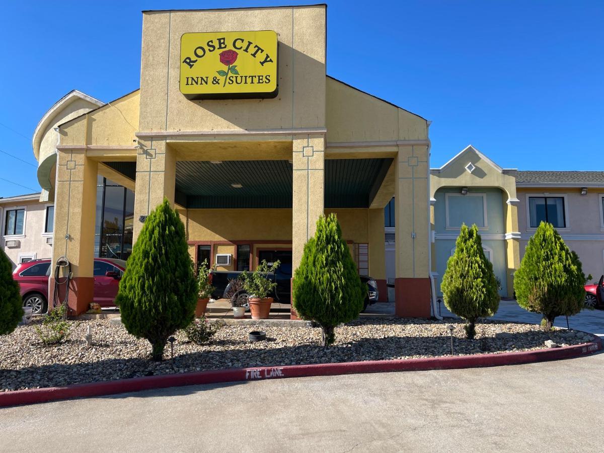 טיילר Rose City Inn & Suites מראה חיצוני תמונה