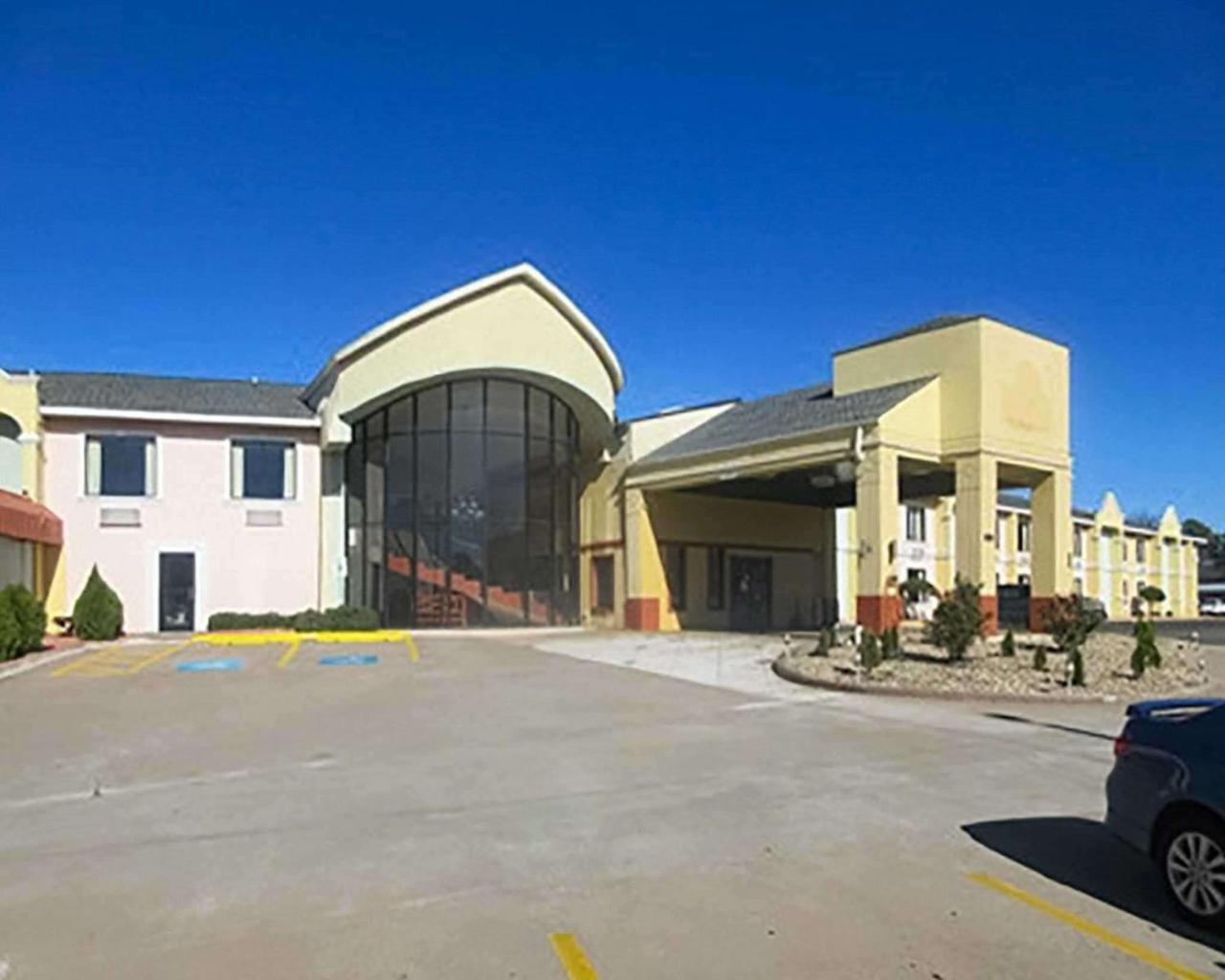 טיילר Rose City Inn & Suites מראה חיצוני תמונה