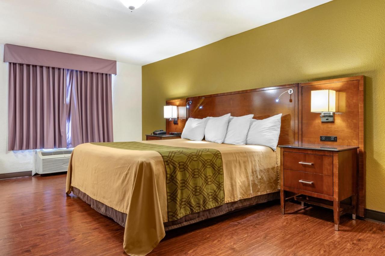 טיילר Rose City Inn & Suites מראה חיצוני תמונה
