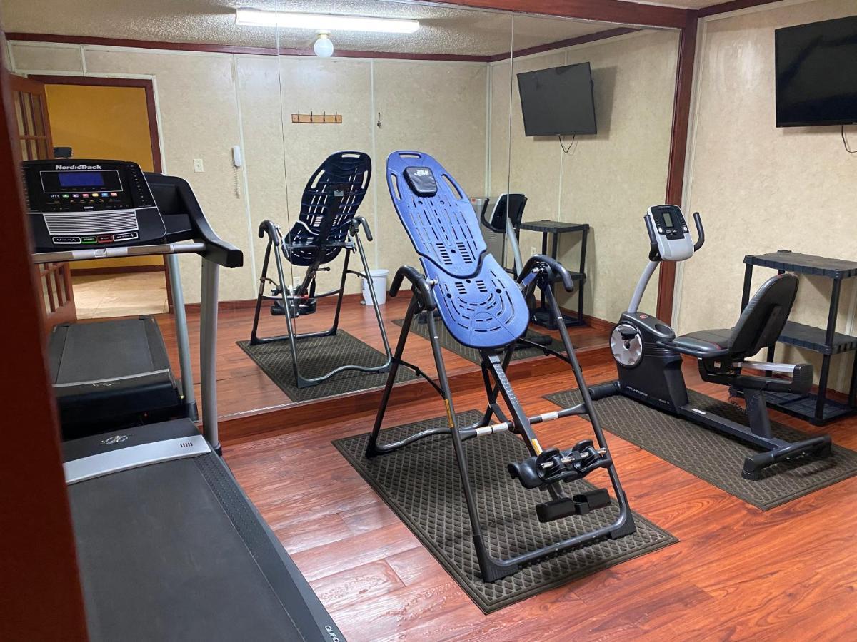 טיילר Rose City Inn & Suites מראה חיצוני תמונה